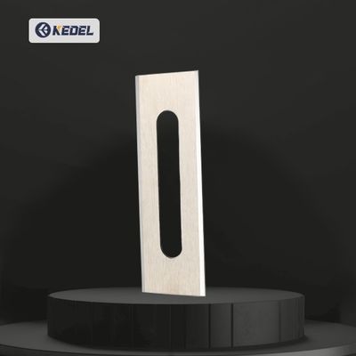 Προσαρμοσμένη λεπίδα τοποθέτησης σχισμής χημικών ινών από κράμα καρβιδίου βολφραμίου με τσιμέντο για βιομηχανική μηχανή κοπής φιλμ υφάσματος